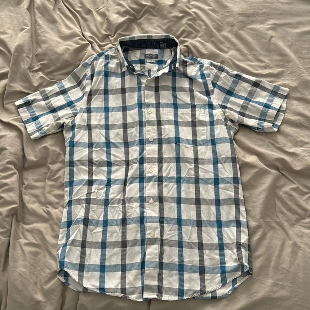 Men’s Van Heusen button down